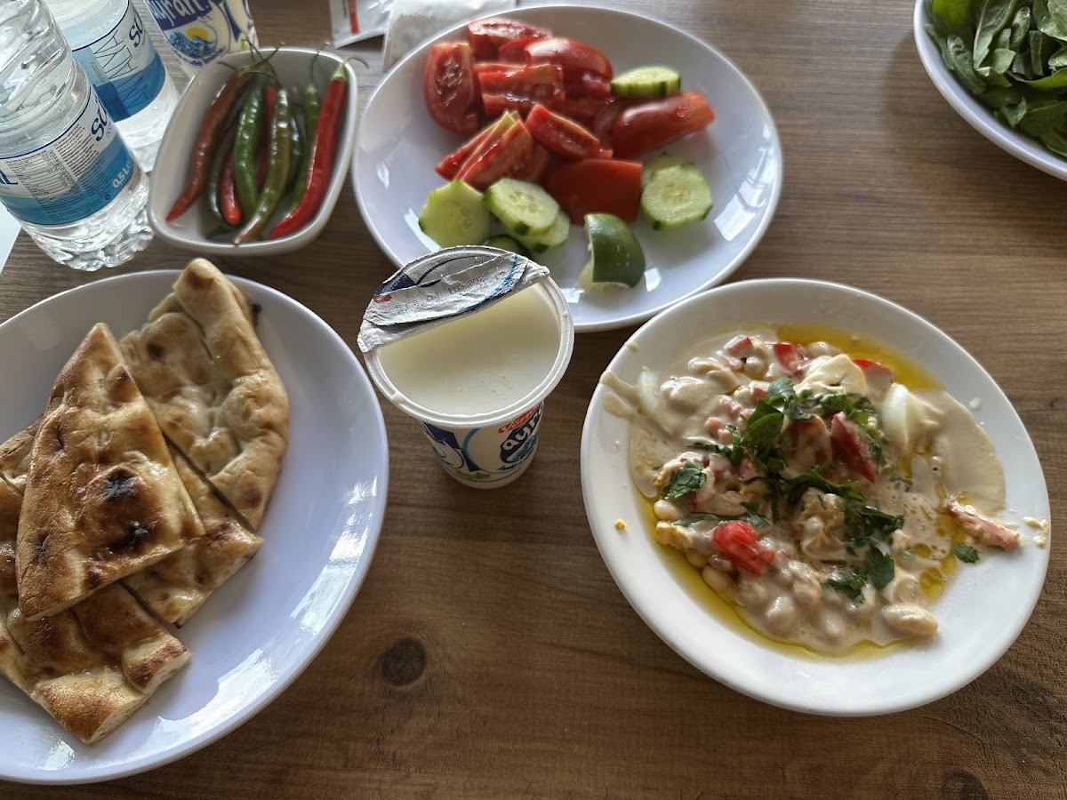 Meşhur Aksu Köfte Piyaz galeri fotoğrafı 4