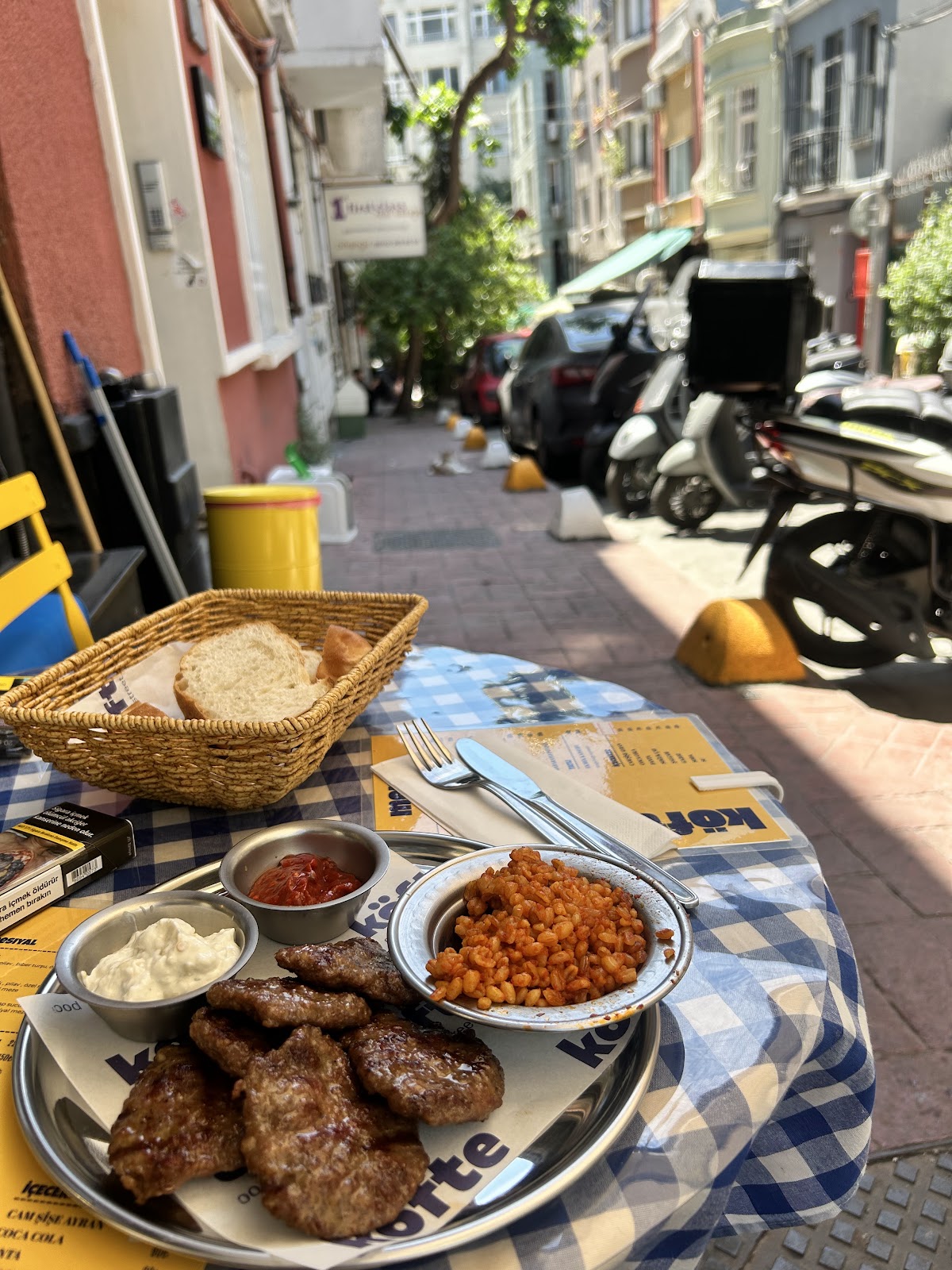 Köfte Cihangir Street Food galeri fotoğrafı 4