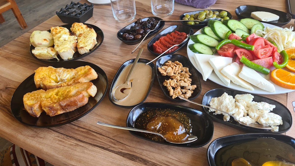 Bizim Bahçe Kahvaltı Et&balık Restaurant galeri fotoğrafı 3